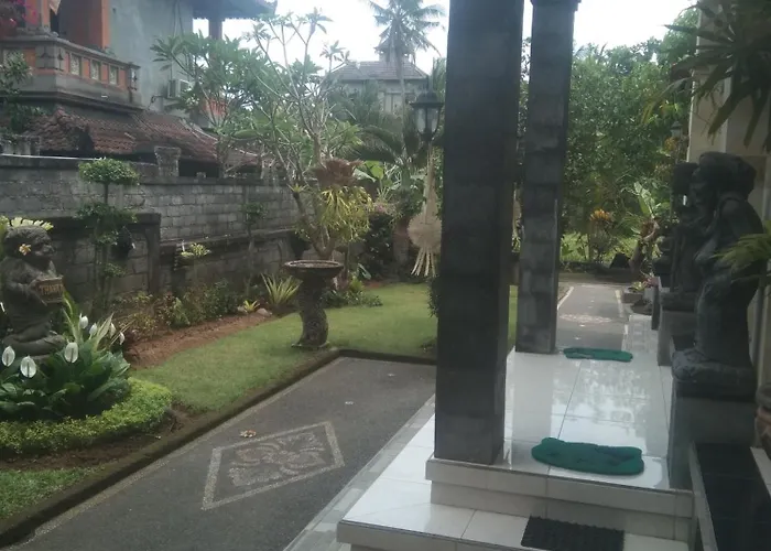 Murdhasari ウブド